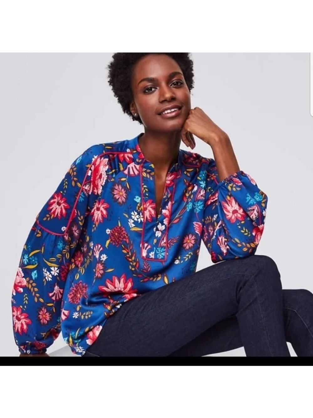 Loft EUC Women's Blue Floral Split Neck Bright Blouse Size S